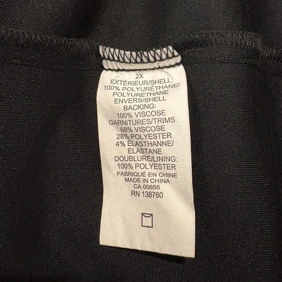 Penningtons, Plus Size Black Faux Leather Moto Jacket, 2X 🏍️ - Picture 10 of 11